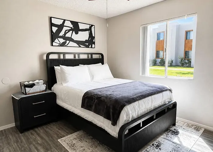 Modern & Stylish 1br Amenities Apartment *
